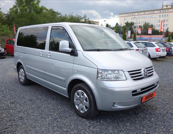 Volkswagen Multivan 1