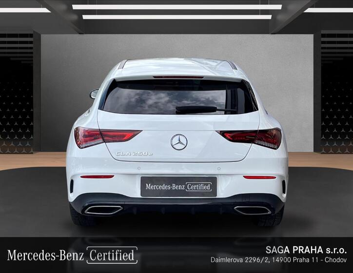 Mercedes-Benz CLA 4