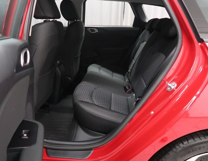 KIA Ceed 10
