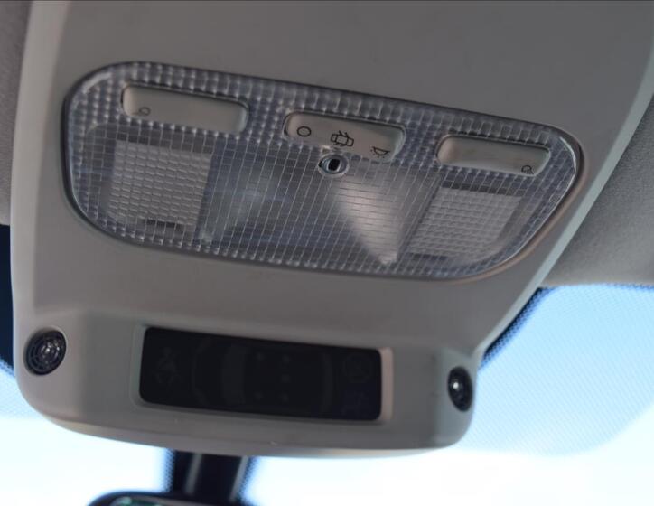 Peugeot 5008 48