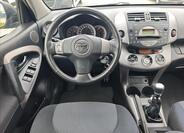 Toyota RAV4 16
