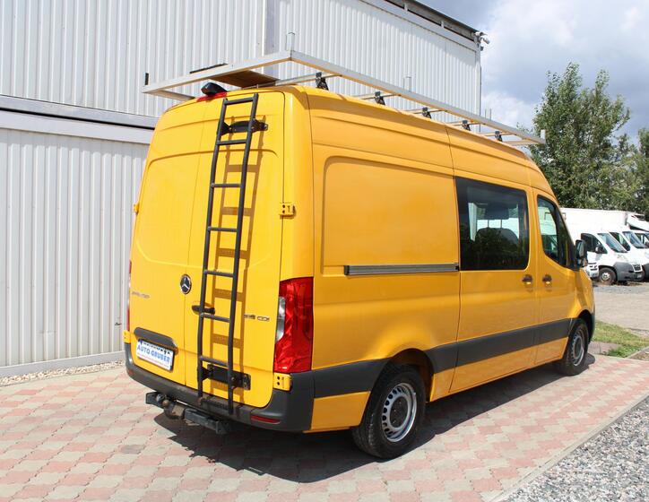Mercedes-Benz Sprinter 4