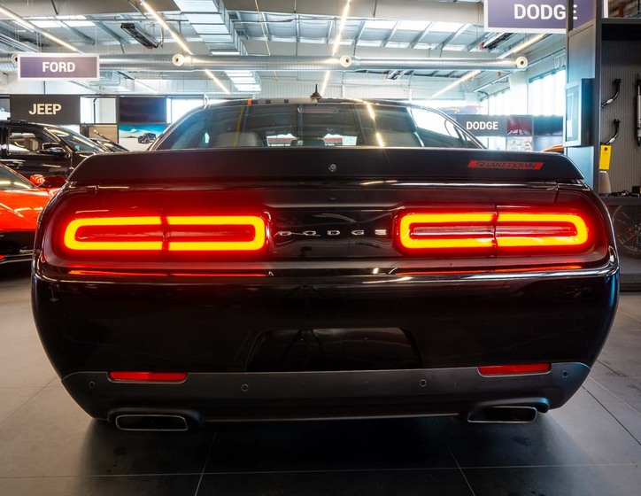 Dodge Challenger 5