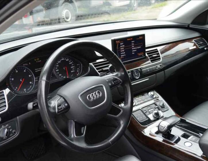 Audi A8 17