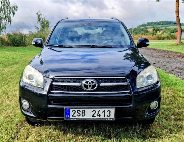 Toyota RAV4 2