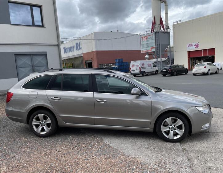 Škoda Superb 4