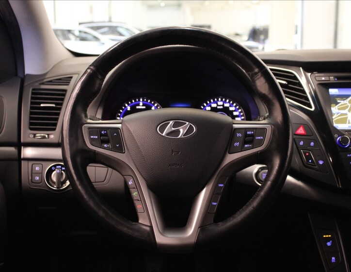Hyundai i40 9