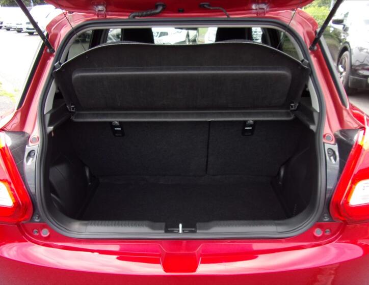 Suzuki Swift 13