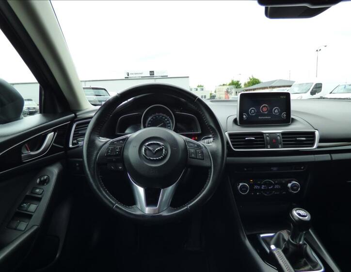 Mazda 3 12