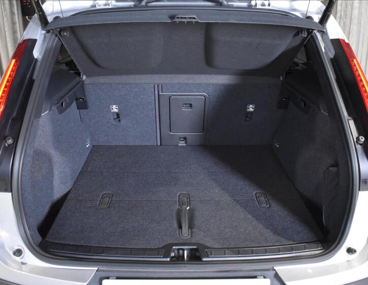 Volvo XC40 10