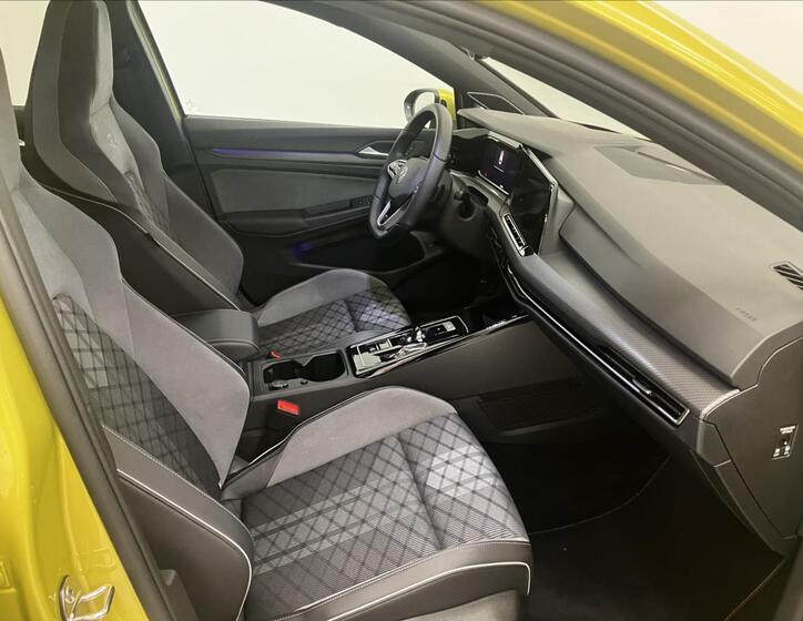Volkswagen Golf 20
