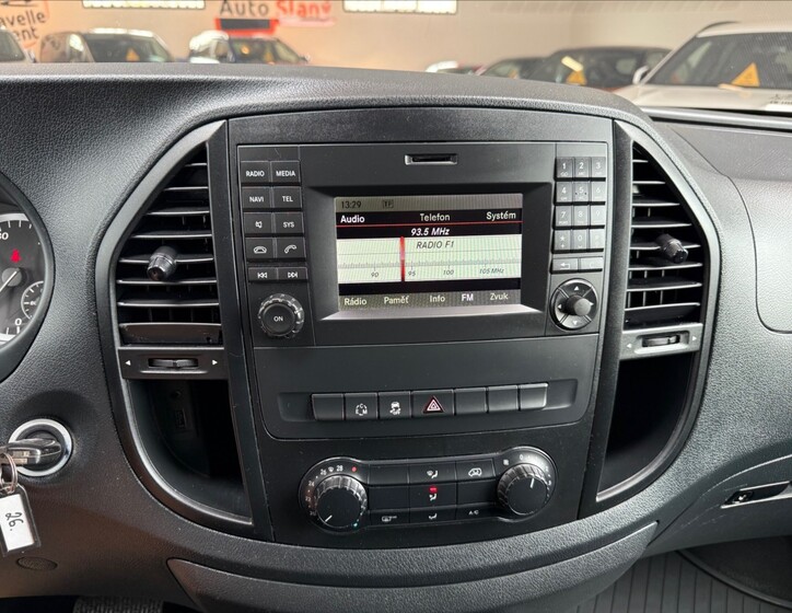 Mercedes-Benz Vito 15