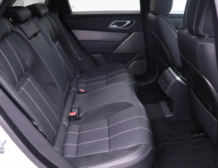 Land Rover Range Rover Velar 16