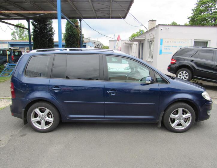 Volkswagen Touran 7