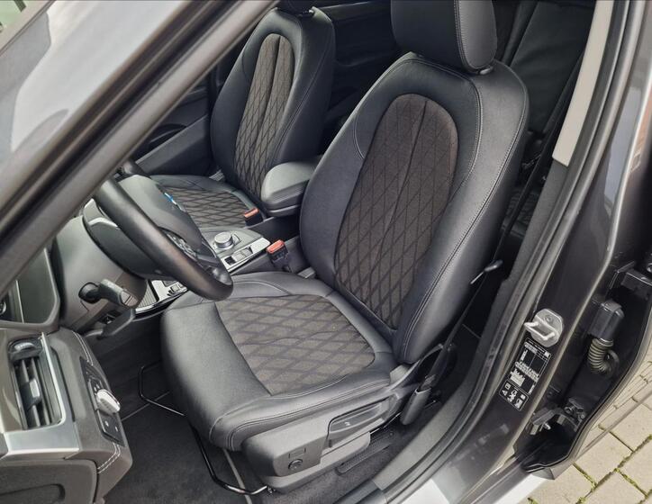 BMW X1 36
