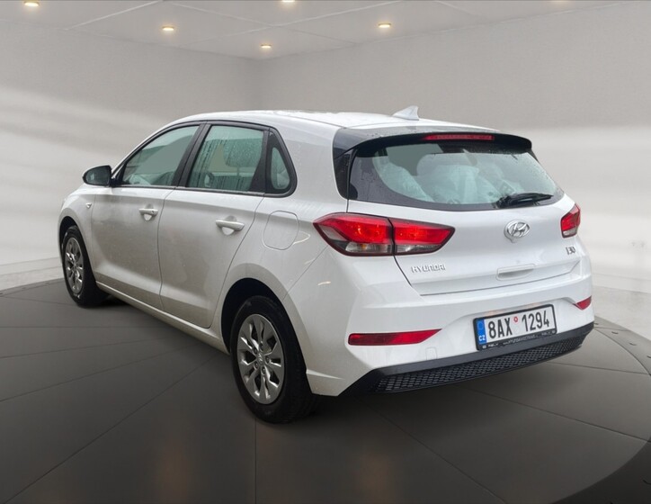 Hyundai i30 4