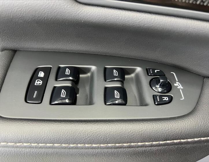 Volvo S90 21