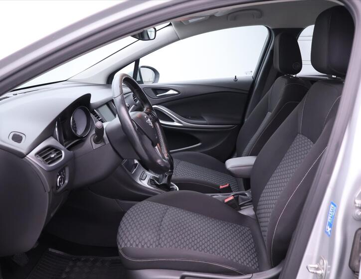 Opel Astra 11