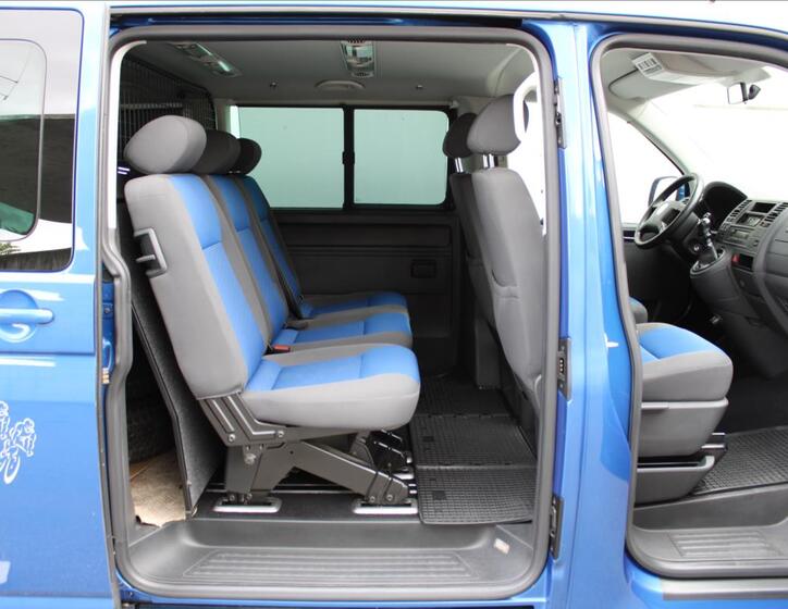 Volkswagen Caravelle 30