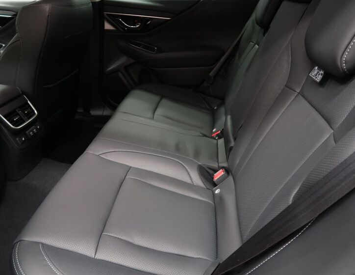 Subaru Outback 7