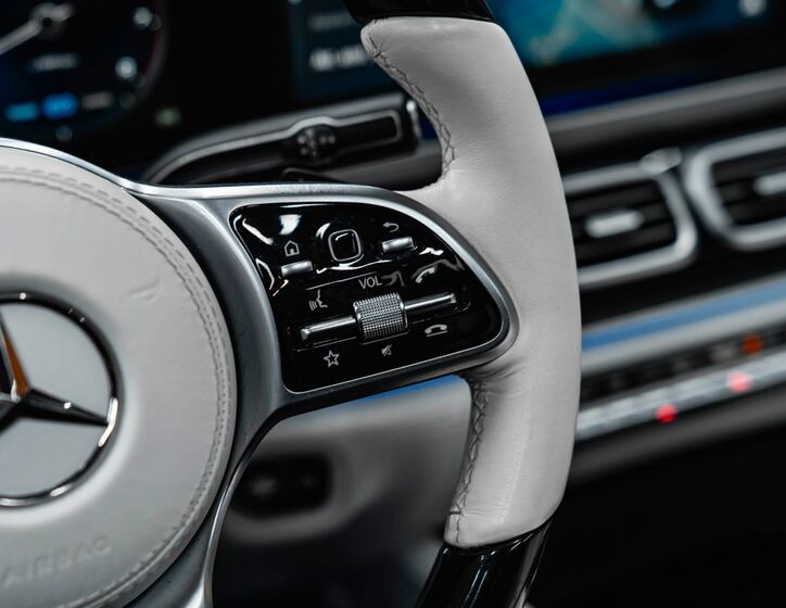 Mercedes-Benz GLS 21
