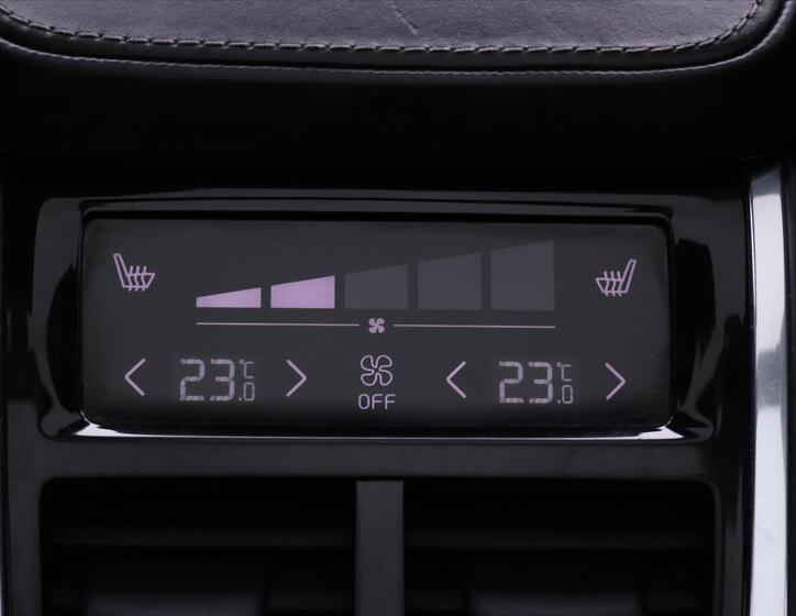 Volvo XC90 35