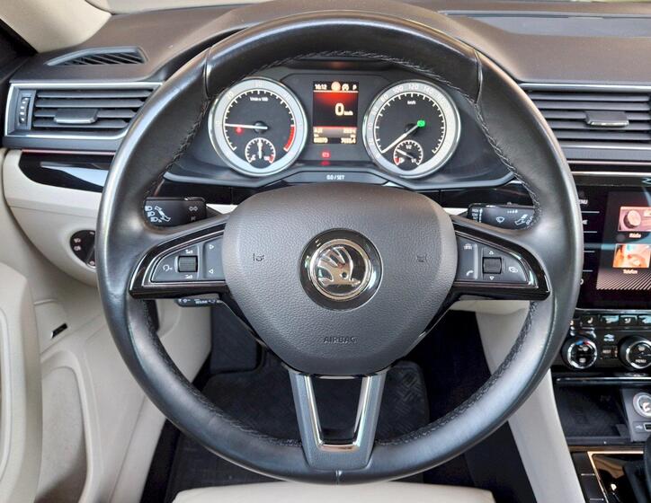 Škoda Superb 15