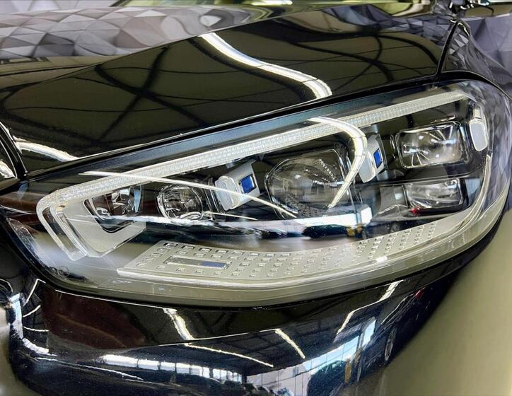 Mercedes-Benz Třídy S 8