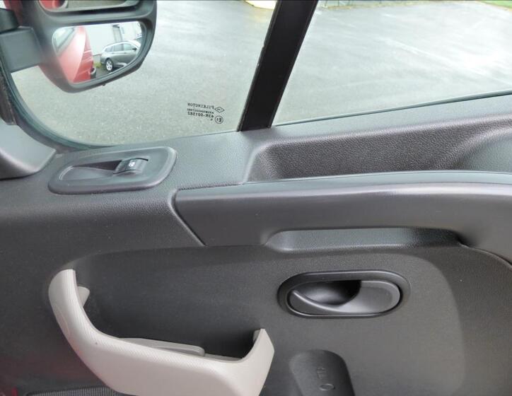 Renault Master 38