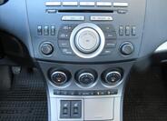 Mazda 3 10