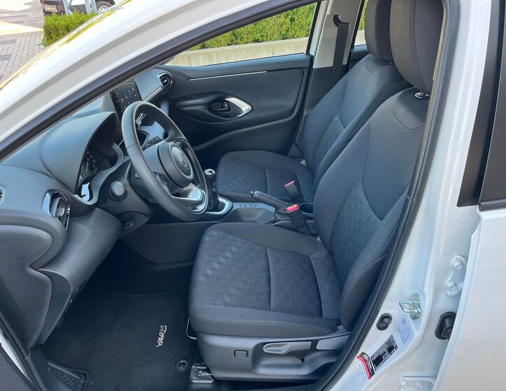 Toyota Yaris 13