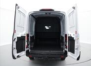Ford Transit 9