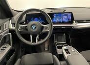 BMW iX1 7