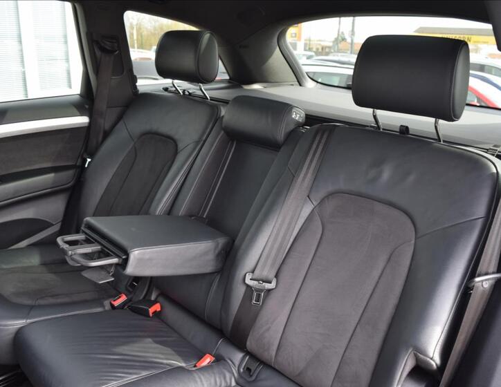 Audi Q7 17