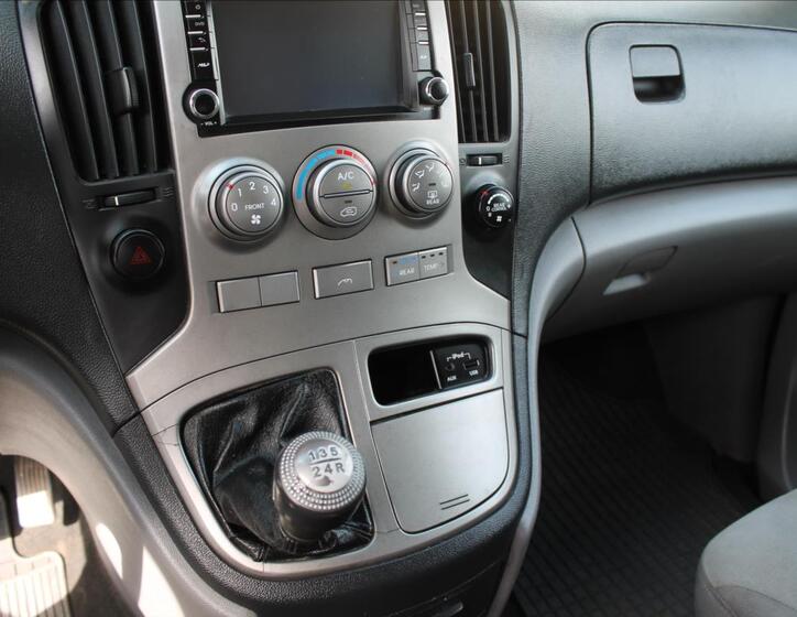 Hyundai H 1 14