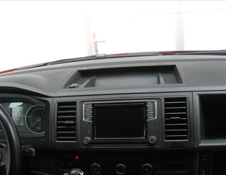Volkswagen Transporter 18