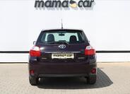 Toyota Auris 6