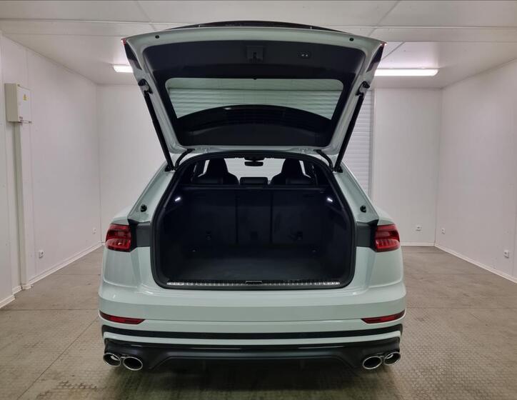 Audi SQ8 47