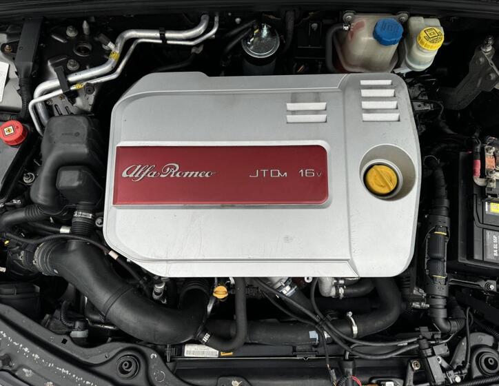 Alfa Romeo 159 17