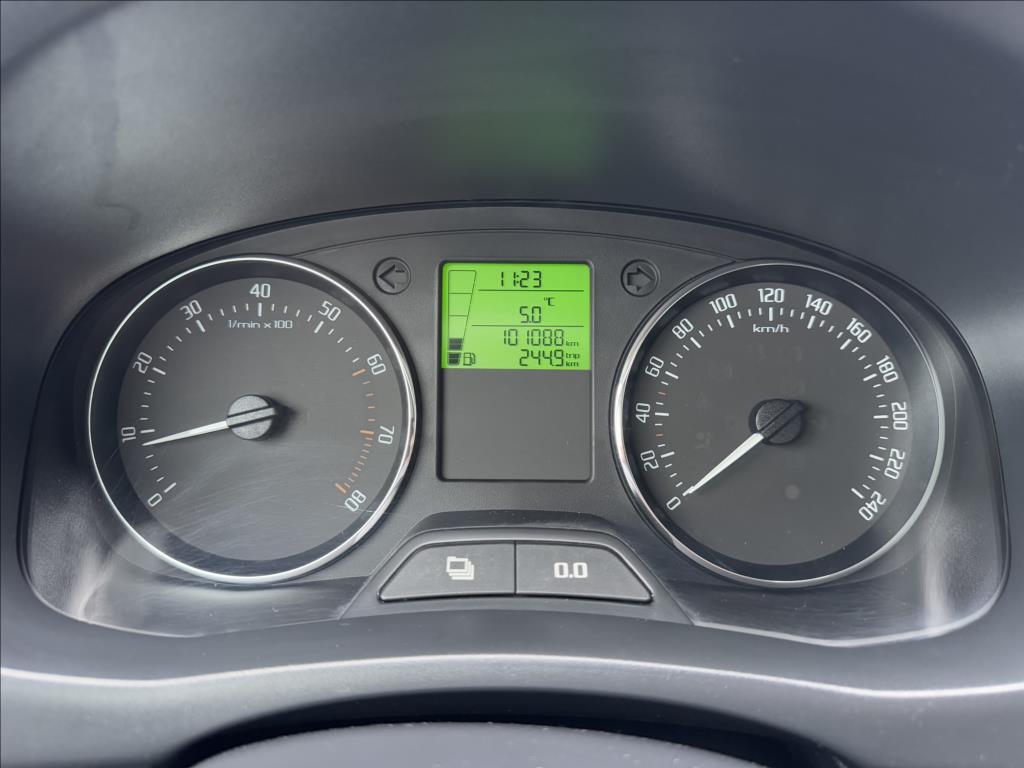 Škoda Roomster 28