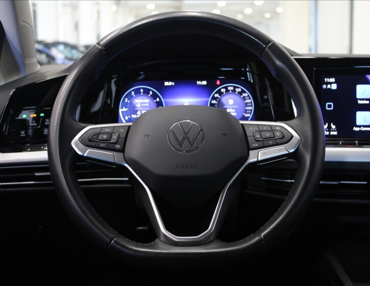Volkswagen Golf 9