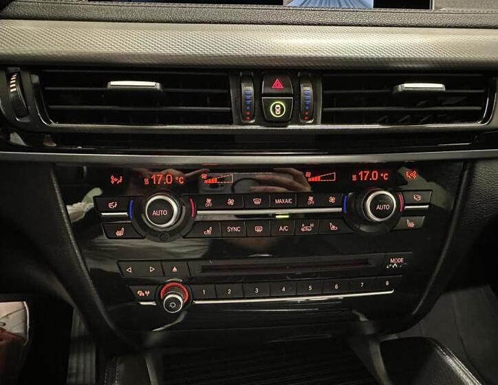 BMW X6 13