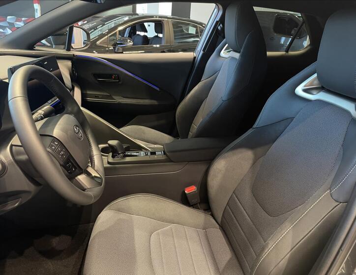 Toyota C-HR 8
