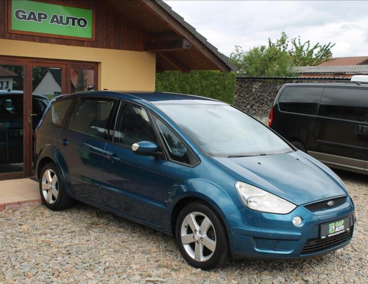 Ford S-MAX 1