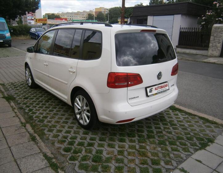 Volkswagen Touran 4