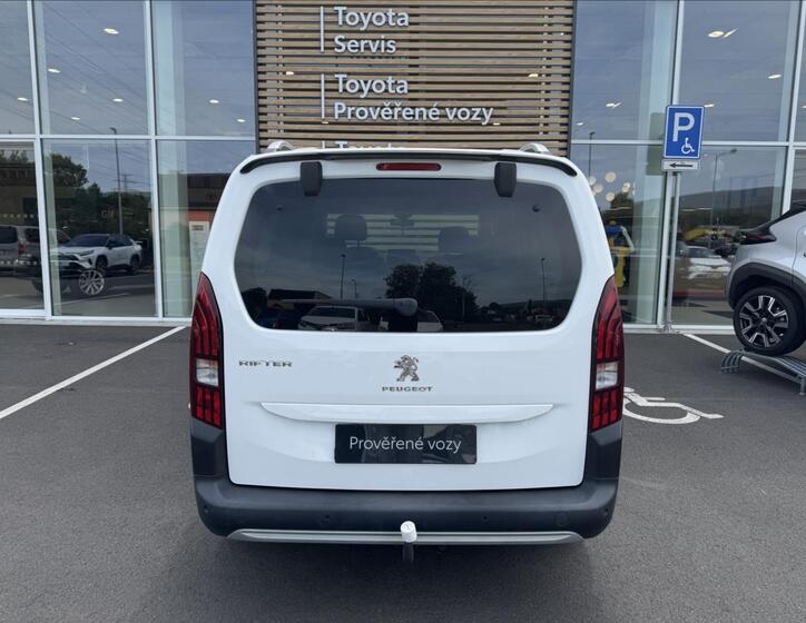 Peugeot Rifter 15