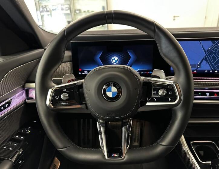 BMW Řada 7 8