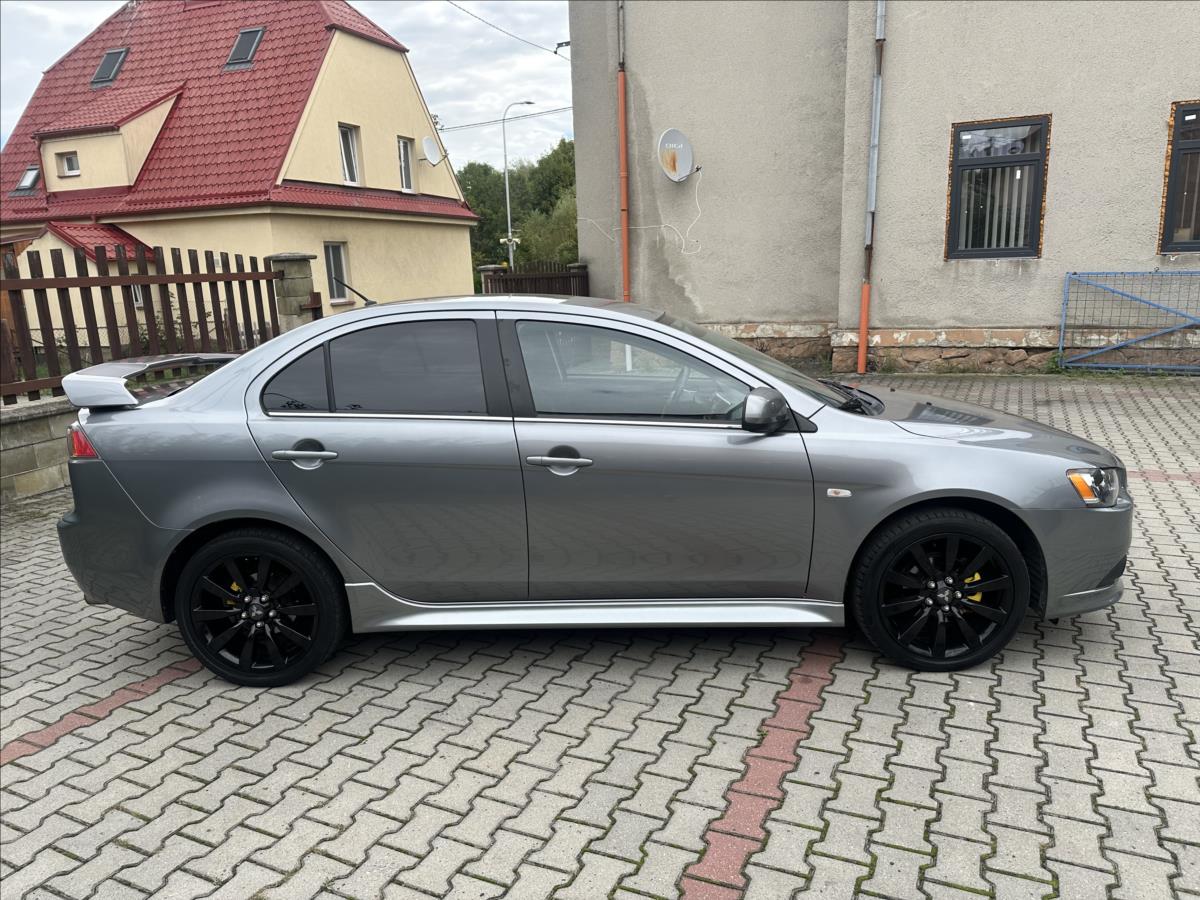 Mitsubishi Lancer