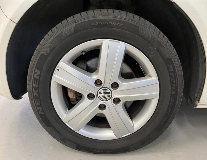 Volkswagen Multivan 28
