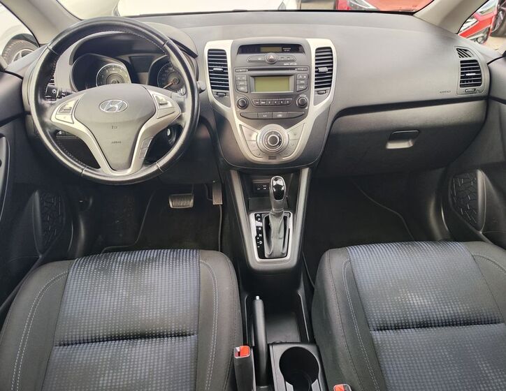 Hyundai ix20 12